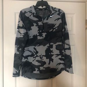 Nike dri-fit quarter zip pullover